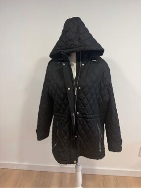 MICHAEL Michael Kors Black Quilted Hooded Puffer Coat